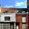 31  32 High Street