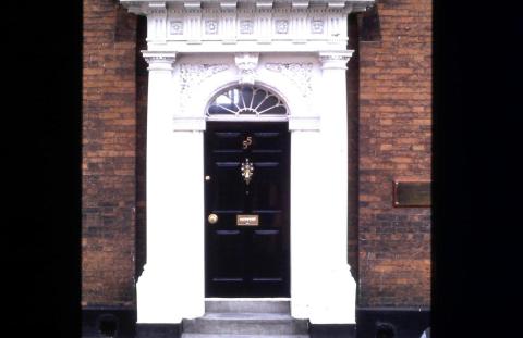 1989 55 High Street doorway CREDIT;Crispin Hook